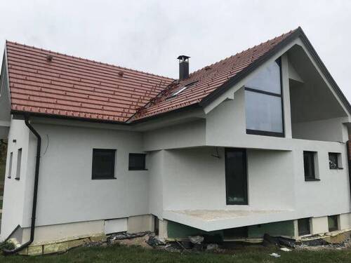 Bild 12 - Wohn-und Geschäftshaus mit großer Scheune und großem Grundstück