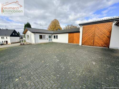 Innenhof - Vielseitige Gewerbefläche mit Büro, Lager & Werkstatt - ideal für Handwerk, Dienstleistung o. Handel