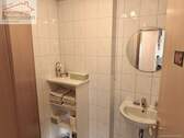 Eingang Toilette - Halle in Neustadt (Wied) / Bühlingen