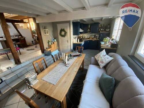 Essbereich-Küche (W1) - 9 Zimmer Mehrfamilienhaus, Wohnhaus in Altendiez