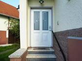 Hauseingang - 4 Zimmer Einfamilienhaus in Gründau-Lieblos