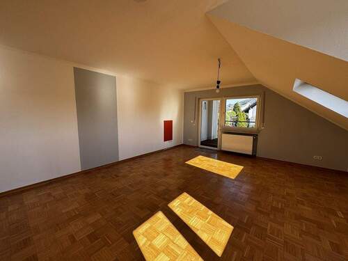 WZ mit Zugang zum Balkon - 3 Zimmer Etagenwohnung in Konz-Oberemmel
