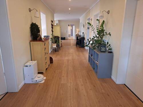 Flur - Einfamilienhaus mit 272,00 m&sup2; in Greifswald zum Kaufen