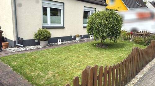 Vorgarten des Einfamilienhauses, Ansicht II - 3 Zimmer Einfamilienhaus in Süderbrarup