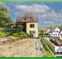 freistehendes Einfamilienhaus mit Garten, Dachterrasse, Garage und großem Aussenstellplatz - Mühlacker Enzberg