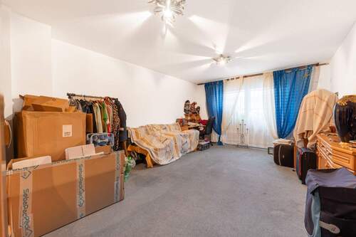 Wohnzimmer - Etagenwohnung mit 72,00 m² in Nürnberg zum Kaufen