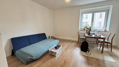 Wohnzimmer.jpg - 3 Zimmer Etagenwohnung zur Miete in Nürnberg