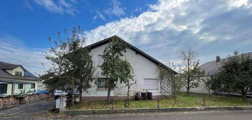 Außenansicht Westen - 4 Zimmer Einfamilienhaus zum Kaufen in Buttenwiesen