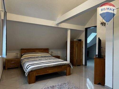 25 Gästezimmer DG - 