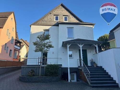 02 Rückseite - 9 Zimmer Einfamilienhaus zum Kaufen in Höhr-Grenzhausen
