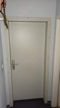 Zugangstür zum Lagerraum.jpg - 