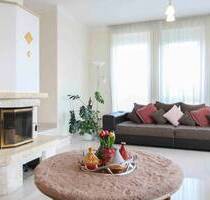 Modernes Einfamilienhaus mit Garten, hochwertiger Ausstattung und vielseitigem Raumangebot - Adelsdorf