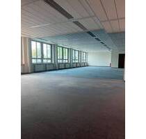 Freundliche Büroflügel mit eigenen Gestaltungsmöglichkeiten - All-in-Miete - Hallbergmoos