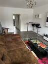 Wohnzimmer - Perfekt für Stadtliebhaber 2-Zimmer-Wohnung in Solingen