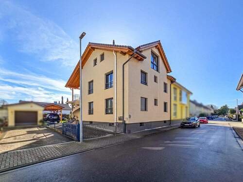 Straßenansicht - Mehrfamilienhaus, Wohnhaus mit 308,00 m&sup2; in Kehl zum Kaufen
