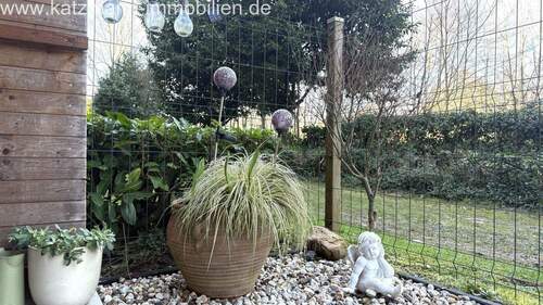 Steingarten / Terrasse - 