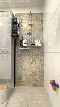 Bodengleiche Dusche mit Glaswand - 