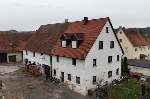Außenperspektive - Mehrfamilienhaus, Wohnhaus mit 251,00 m&sup2; in Kammerstein zum Kaufen