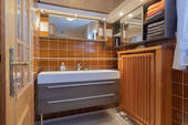 Moderner Waschtisch im Badezimmer - 