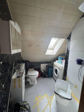 Dachgeschoss - Badezimmer - 