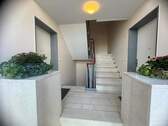 Treppenhaus / Hauseingang - 