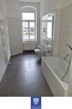 Bad - Etagenwohnung mit 76,90 m² in Dresden zur Miete