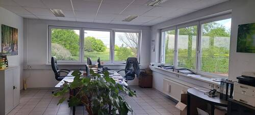 20250422_140339.jpg - Büro mit 239,00 m&sup2; in Kehl zur Miete