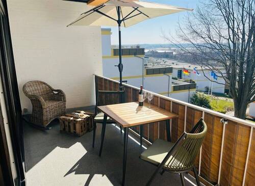 Balkon - Lichtdurchflutete End-Etage mit Ostseeblick vom Süd-Balkon, strandnah gelegen.