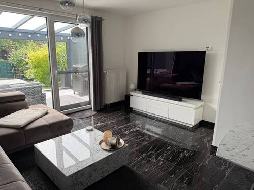 Wohnzimmer - 3 Zimmer Reihenmittelhaus zum Kaufen in Mönchengladbach