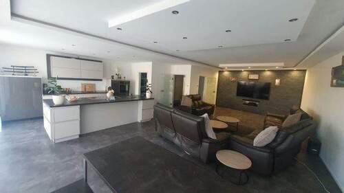 Wohnen/ Essen/ Küche - Mehrfamilienhaus, Wohnhaus mit 280,00 m&sup2; in Kelheim zum Kaufen