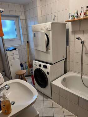 Bad.jpg - Etagenwohnung mit 78,00 m&sup2; in Bad Kissingen zum Kaufen