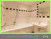 Badezimmer - Balkon - offene Küche - Badewanne - Laminat 