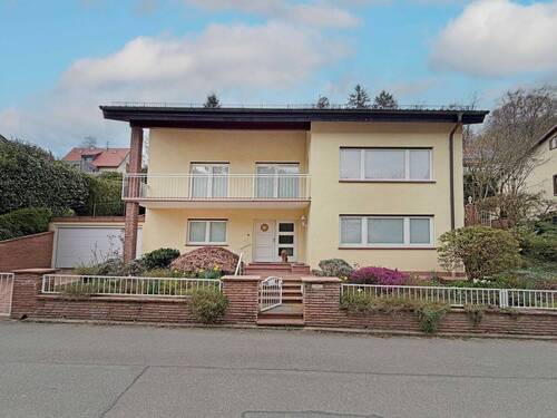 Hausansicht - Freistehendes Einfamilienhaus mit großem Garten in ruhiger Sackgassenlage von Neckargemünd