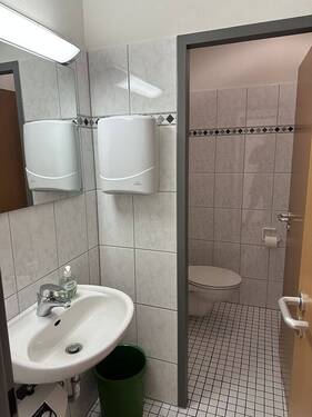 WC.jpg - 