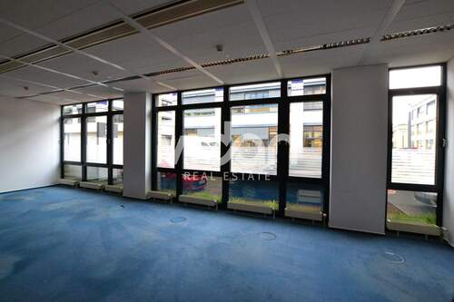 Innen - Büro mit 350,00 m&sup2; in Köln zur Miete