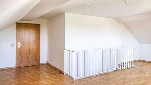 Obergeschoss mit Treppe - 