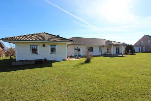 . - 5 Zimmer Mehrfamilienhaus, Wohnhaus in Dagebüll