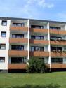 Bild 1 - 3 Zimmer Erdgeschoßwohnung mit Stellplatz und Balkon