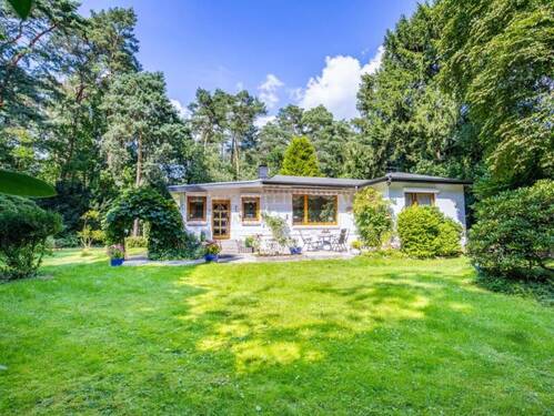 1. - ... zum Nestbau perfekt! Idyllisches Baugrundstück in bevorzugt ruhiger Lage von Hamburg-Rissen