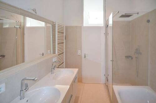 Master-Wohnung-Bad - 