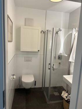 Bad.jpg - 1 Zimmer Etagenwohnung zur Miete in Bad Kissingen