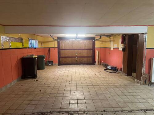 Garage - 