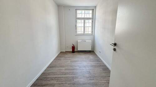 3. Büroraum.jpg - 