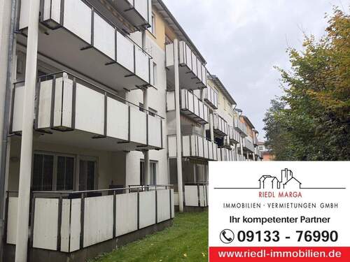 Balkonseite - Seniorengerechte 1,5-Zimmer-Wohnung in Erlangen-Süd - für Mieter ab 50 Jahren