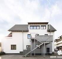 BERK Immobilien - modern saniertes ZFH in zentraler Lage von Haibach mit traumhafter Maisonette-Wohnung