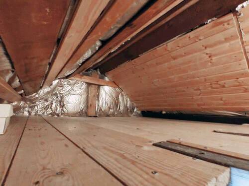 Spitzboden, isoliert - 