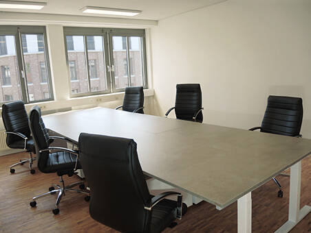 Büroraum 6 im 5. OG, MB A - Büro mit 33,00 m&sup2; in Dresden zur Miete