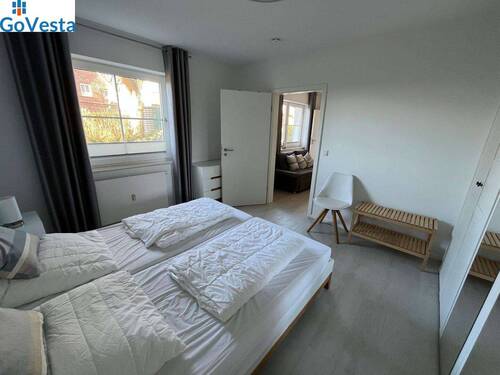 Schlafzimmer Blick zur Tür - 2 Zimmer Etagenwohnung in Mönchgut