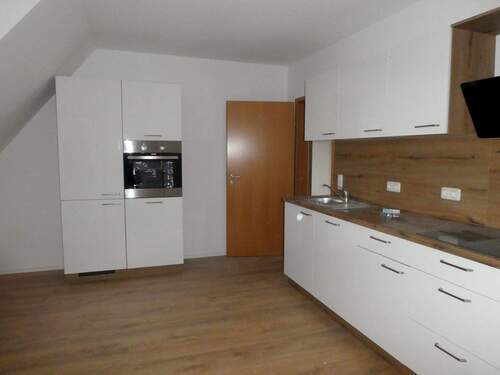 inkl. Einbauküche - 2 Zimmer Etagenwohnung in Langensendelbach