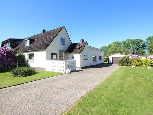 Vorderer Grundstücksbereich - Grundstück zum Kaufen in Ahrensburg